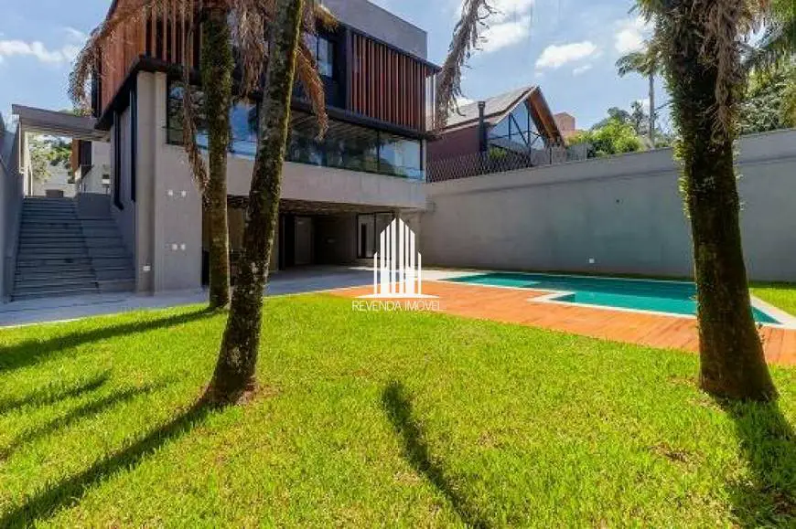 Foto 5 de Sobrado com 4 Quartos à venda, 400m² em Alto de Pinheiros, São Paulo