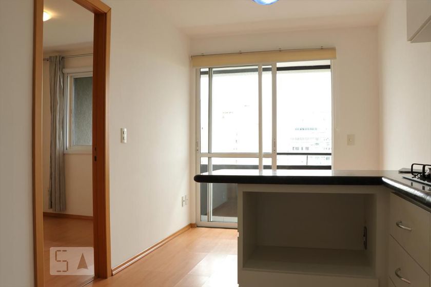 Foto 1 de Apartamento com 1 Quarto para alugar, 44m² em Centro, Curitiba