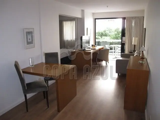 Foto 2 de Apartamento com 1 Quarto para alugar, 40m² em Copacabana, Rio de Janeiro