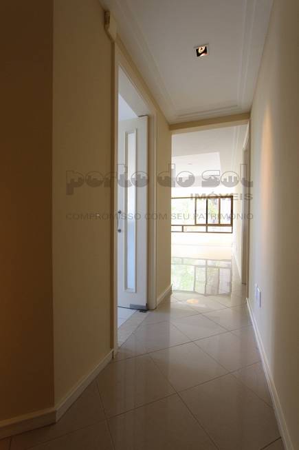 Foto 1 de Apartamento com 2 Quartos para alugar, 100m² em Mont' Serrat, Porto Alegre