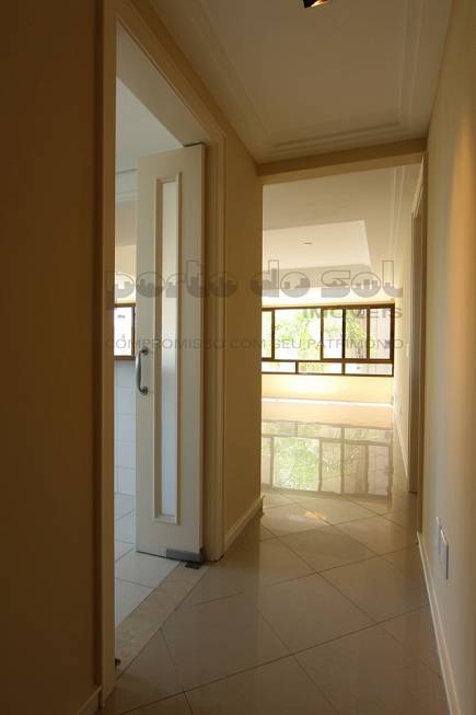 Foto 2 de Apartamento com 2 Quartos para alugar, 100m² em Mont' Serrat, Porto Alegre