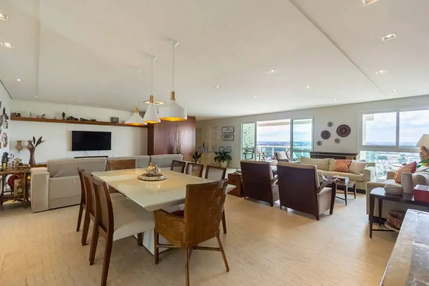 Foto 3 de Apartamento com 3 Quartos para alugar, 229m² em Ecoville, Curitiba