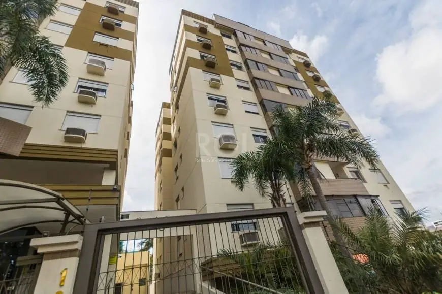 Foto 1 de Apartamento com 3 Quartos à venda, 70m² em Jardim do Salso, Porto Alegre