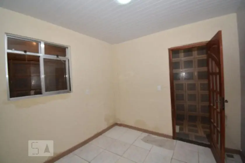 Foto 1 de Casa com 1 Quarto para alugar, 80m² em  Vila Valqueire, Rio de Janeiro