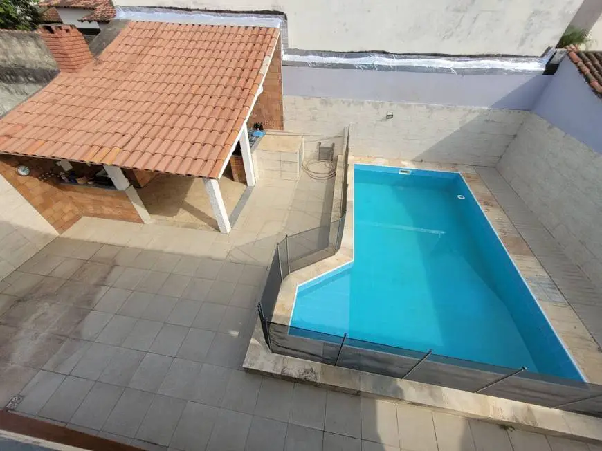 Foto 1 de Casa com 5 Quartos à venda, 218m² em Piratininga, Niterói