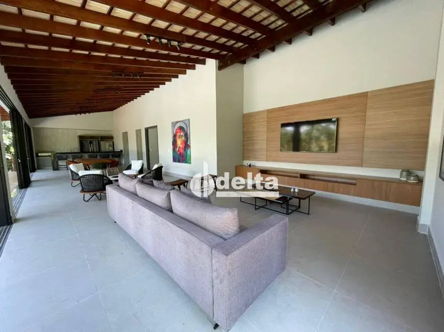 Foto 1 de Chácara com 4 Quartos à venda, 400m² em , Indianópolis