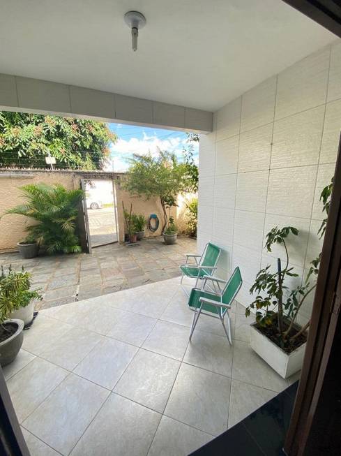 Foto 3 de Casa com 5 Quartos à venda, 300m² em Alto Branco, Campina Grande