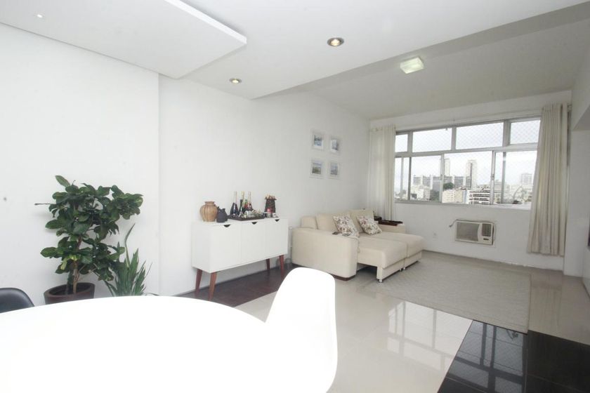 Foto 3 de Apartamento com 2 Quartos para alugar, 75m² em Botafogo, Rio de Janeiro