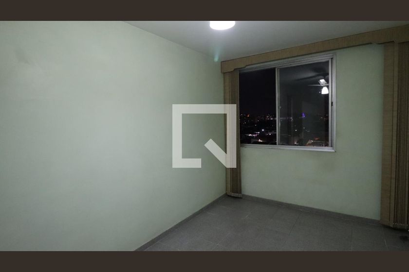 Foto 2 de Apartamento com 2 Quartos para alugar, 45m² em Campinho, Rio de Janeiro