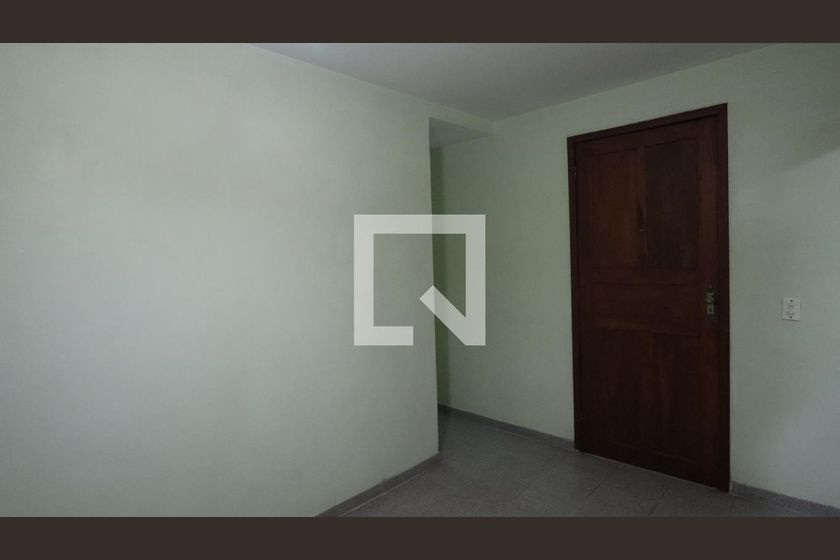 Foto 4 de Apartamento com 2 Quartos para alugar, 45m² em Campinho, Rio de Janeiro