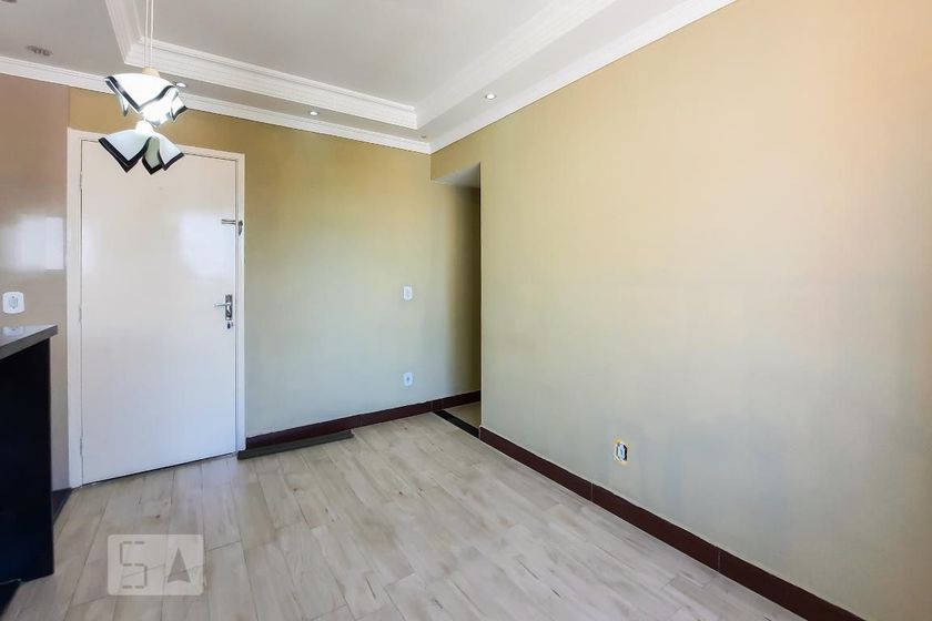 Foto 3 de Apartamento com 2 Quartos para alugar, 45m² em Canhema, Diadema