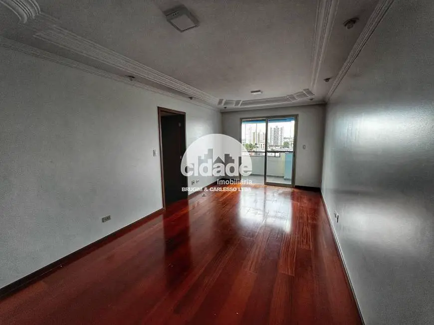 Foto 2 de Apartamento com 2 Quartos para alugar, 82m² em Centro, Cascavel
