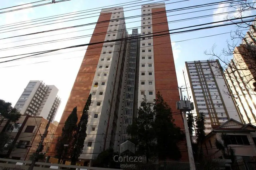 Foto 1 de Apartamento com 3 Quartos à venda, 139m² em Alto da Rua XV, Curitiba
