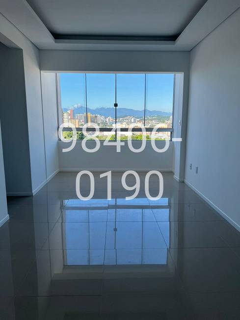 Foto 4 de Apartamento com 3 Quartos à venda, 80m² em Barreiros, São José