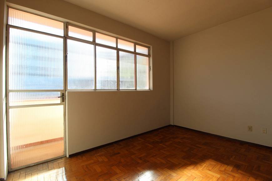 Foto 1 de Apartamento com 3 Quartos para alugar, 110m² em Centro, Divinópolis