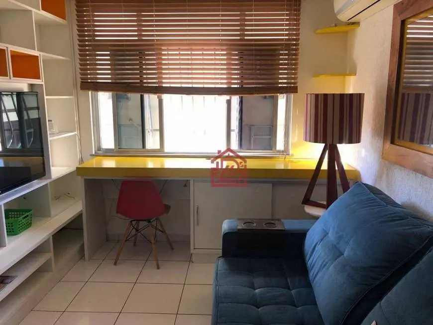 Foto 1 de Apartamento com 3 Quartos para alugar, 88m² em Centro, Macaé