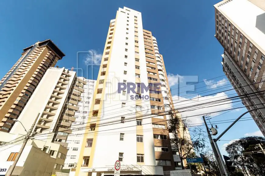 Foto 1 de Apartamento com 3 Quartos à venda, 227m² em Champagnat, Curitiba