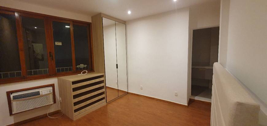 Foto 5 de Apartamento com 3 Quartos à venda, 120m² em Leblon, Rio de Janeiro