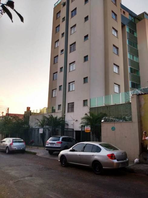 Foto 1 de Apartamento com 3 Quartos para alugar, 83m² em Padre Eustáquio, Belo Horizonte