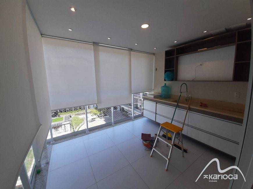 Foto 3 de Apartamento com 3 Quartos para alugar, 83m² em Recreio Dos Bandeirantes, Rio de Janeiro