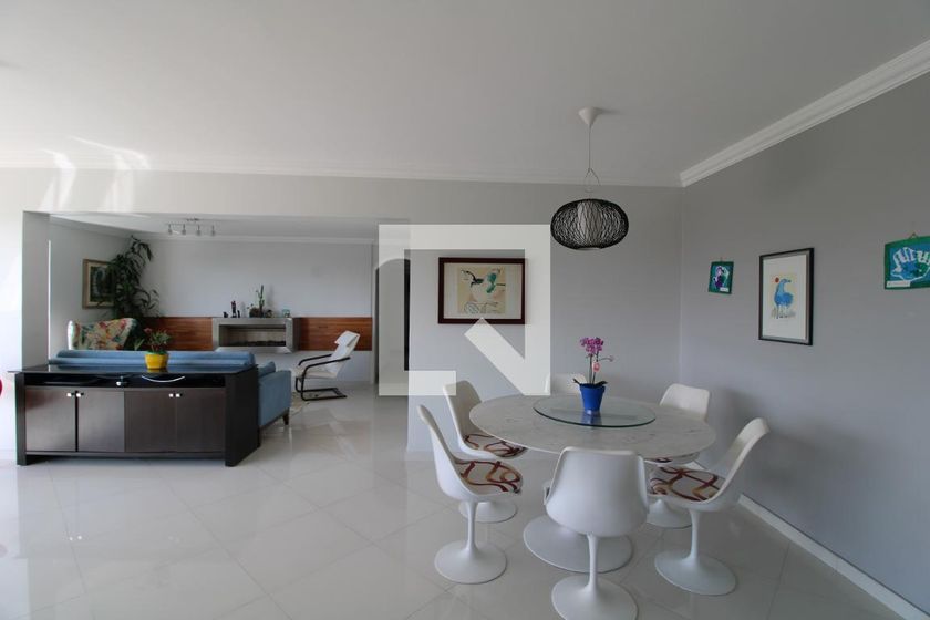 Foto 2 de Apartamento com 3 Quartos para alugar, 160m² em Santo Amaro, São Paulo