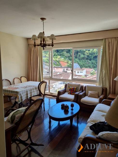 Foto 3 de Apartamento com 3 Quartos à venda, 98m² em Valparaiso, Petrópolis