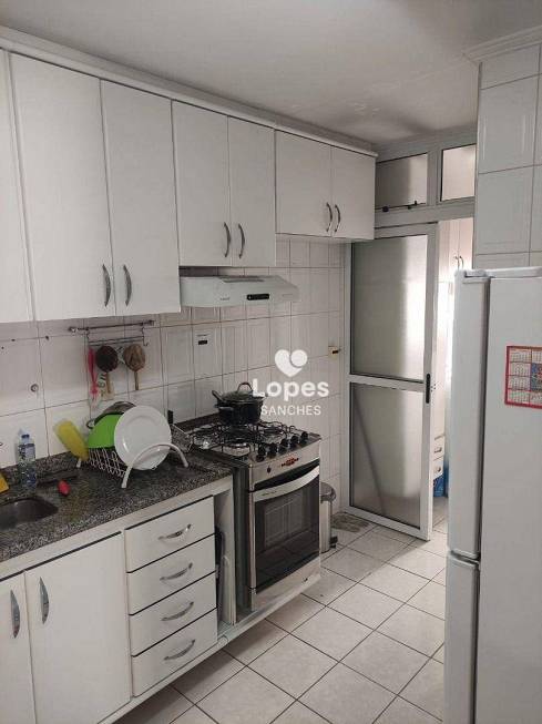 Foto 1 de Apartamento com 3 Quartos à venda, 75m² em Vila Mazzei, Santo André