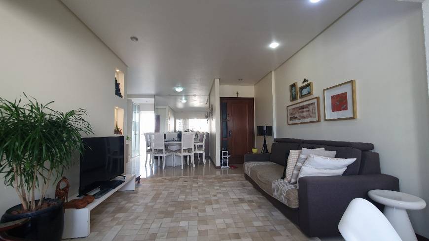 Foto 2 de Apartamento com 4 Quartos à venda, 145m² em Caminho Das Árvores, Salvador