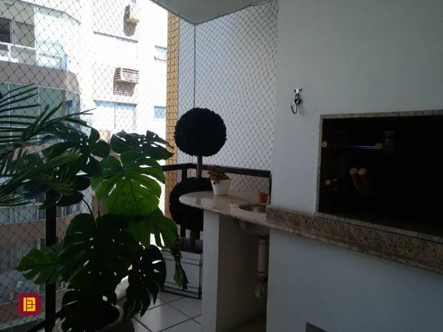 Foto 1 de Apartamento com 4 Quartos à venda, 144m² em Centro, Florianópolis