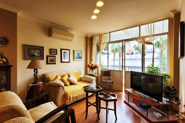 Foto 5 de Apartamento com 4 Quartos à venda, 139m² em Farroupilha, Porto Alegre