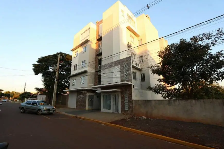 Foto 1 de Apartamento com 4 Quartos à venda, 230m² em Jardim Pancera, Toledo