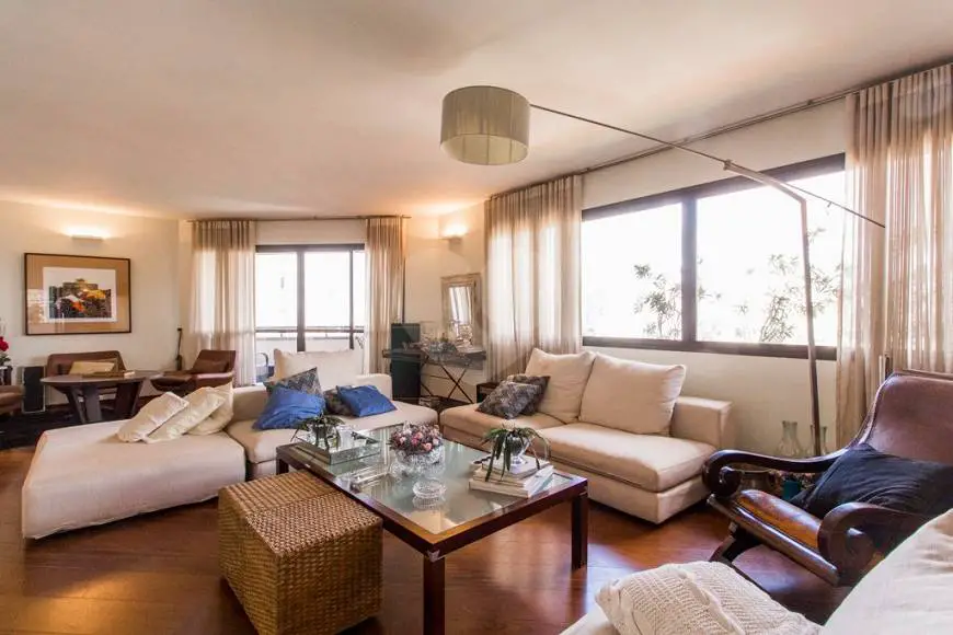 Foto 2 de Apartamento com 4 Quartos para venda ou aluguel, 400m² em Pacaembu, São Paulo