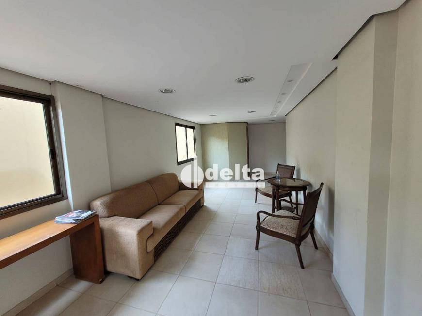 Foto 1 de Apartamento com 4 Quartos para alugar, 104m² em Santa Maria, Uberlândia
