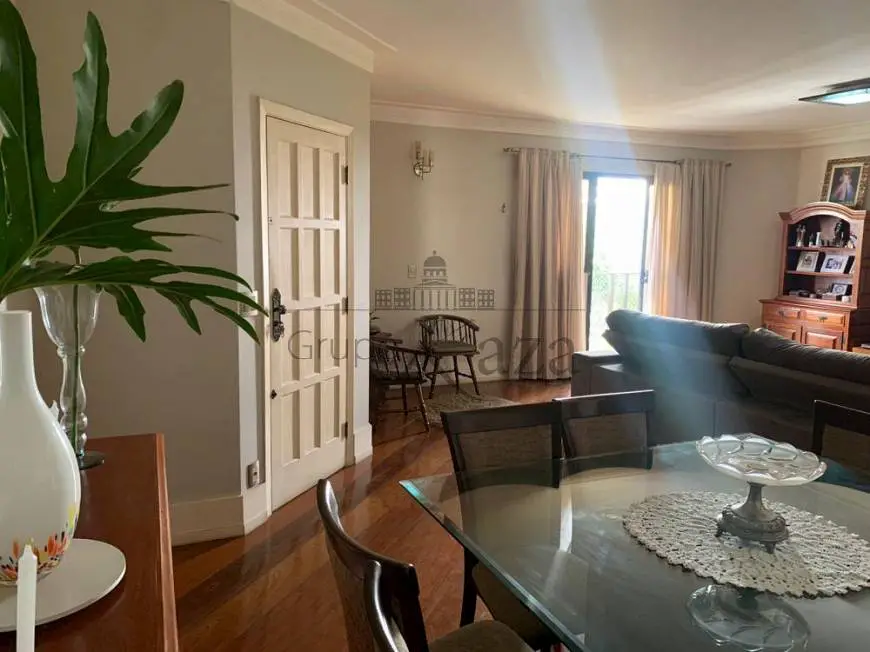 Foto 4 de Apartamento com 5 Quartos à venda, 153m² em Parque Residencial Aquarius, São José dos Campos