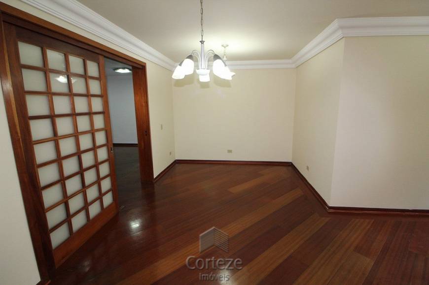 Foto 2 de Apartamento com 6 Quartos à venda, 168m² em Água Verde, Curitiba