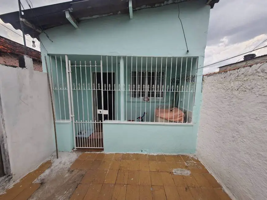 Foto 1 de Casa com 1 Quarto à venda, 36m² em Jardim São Vicente, São Paulo