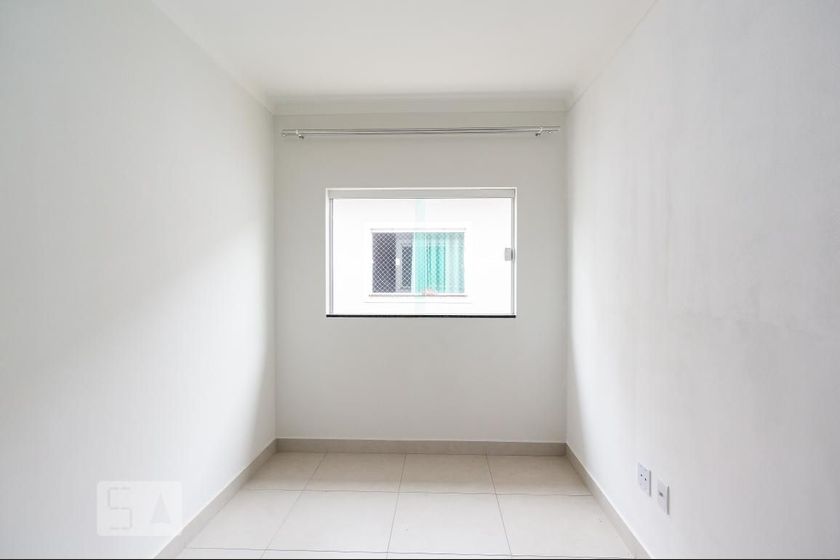 Foto 2 de Casa com 2 Quartos para alugar, 45m² em Água Fria, São Paulo