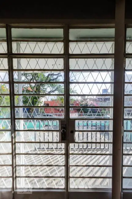 Foto 4 de Casa com 2 Quartos para alugar, 200m² em Barroca, Belo Horizonte