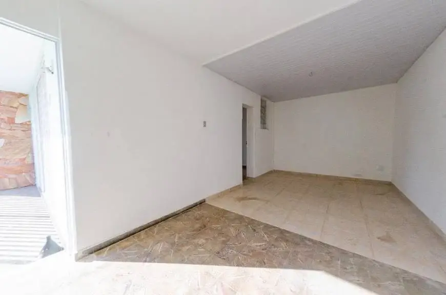 Foto 5 de Casa com 2 Quartos para alugar, 200m² em Barroca, Belo Horizonte