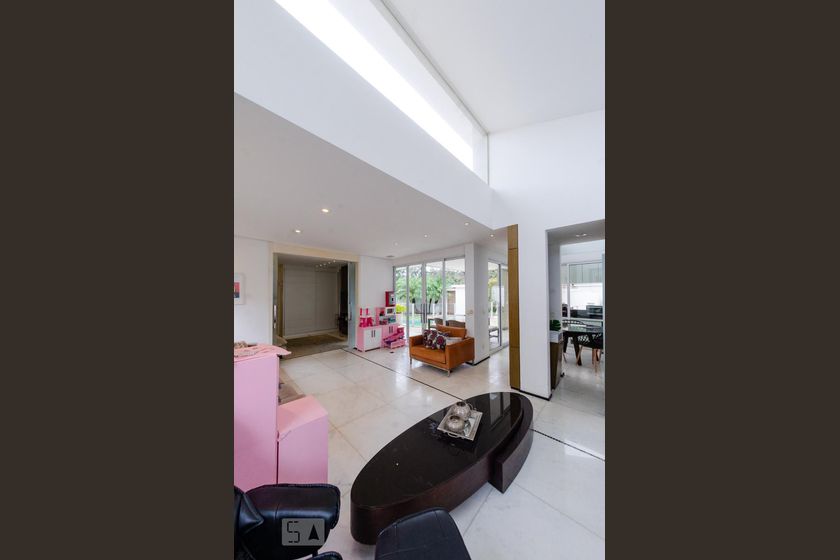 Foto 5 de Casa com 2 Quartos para alugar, 220m² em Belvedere, Belo Horizonte