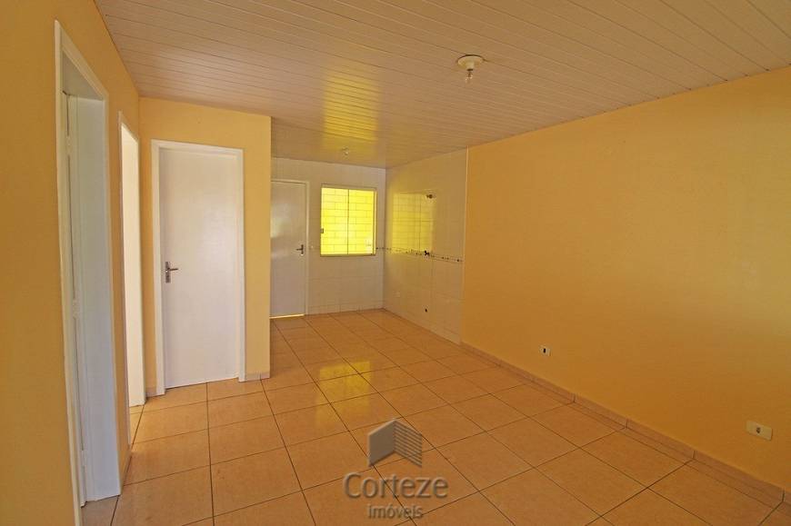 Foto 4 de Casa com 2 Quartos para alugar, 55m² em Gralha Azul, Fazenda Rio Grande