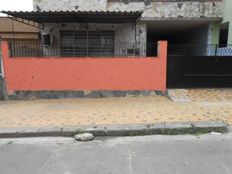 Foto 4 de Casa com 2 Quartos à venda, 95m² em Guadalupe, Rio de Janeiro