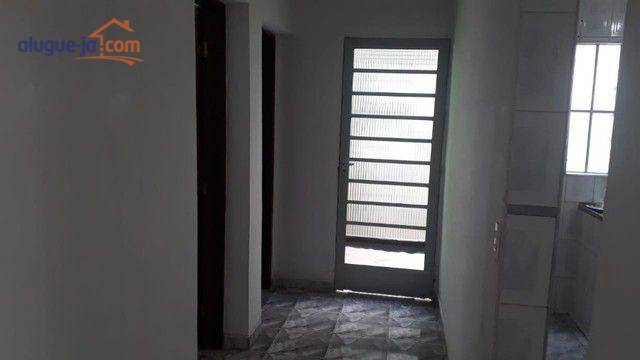 Foto 2 de Casa com 2 Quartos para alugar, 93m² em Jardim Bela Vista, São José dos Campos