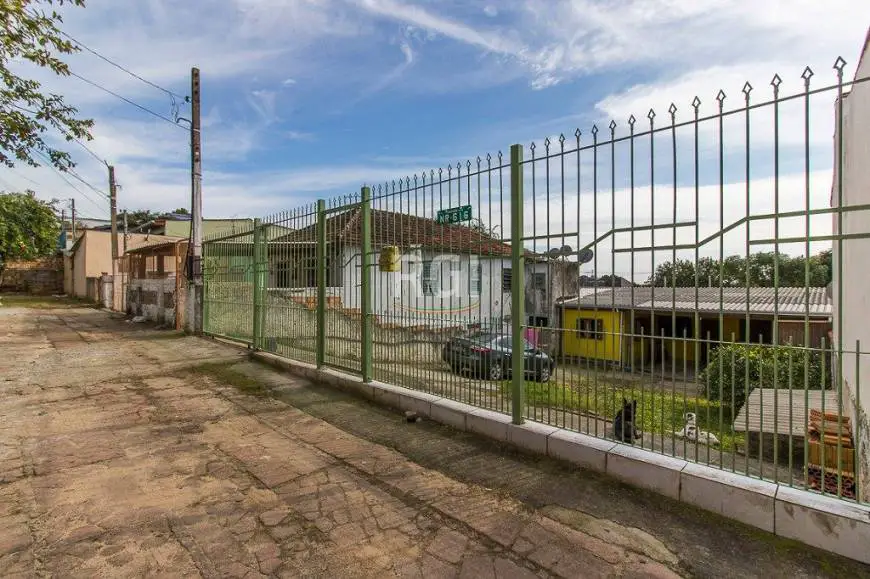 Foto 1 de Casa com 2 Quartos à venda, 68m² em Passo das Pedras, Porto Alegre