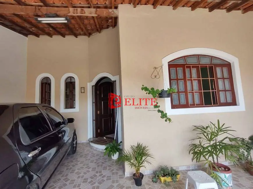 Foto 1 de Casa com 2 Quartos à venda, 118m² em Residencial Santa Paula, Jacareí