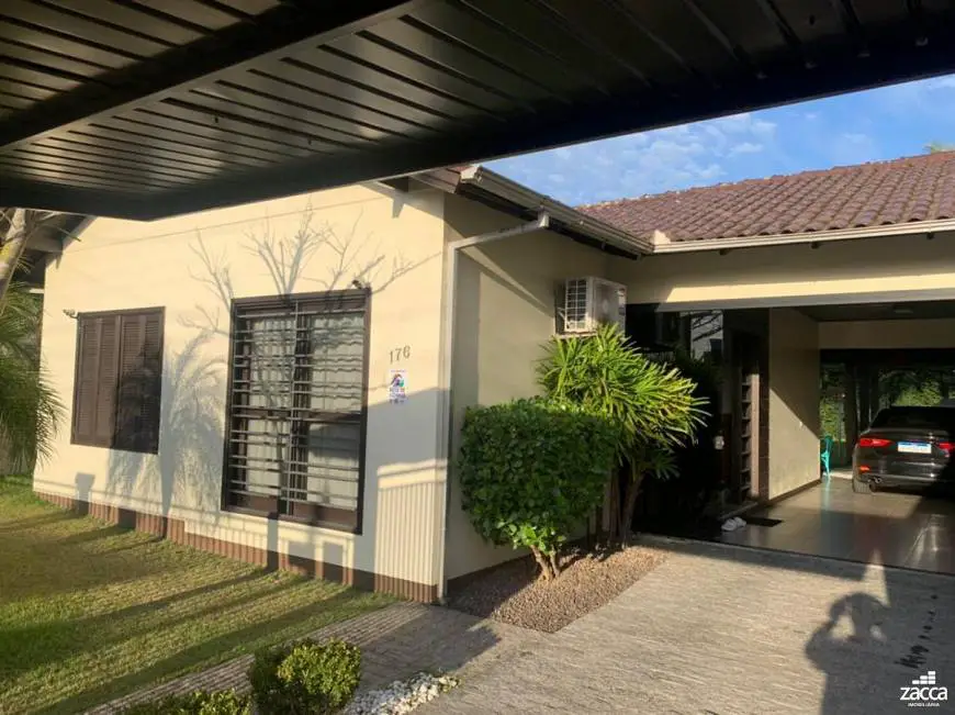 Foto 1 de Casa com 2 Quartos à venda, 130m² em , Sombrio