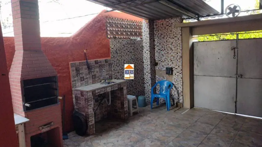 Foto 1 de Casa com 3 Quartos à venda, 220m² em Anchieta, Rio de Janeiro