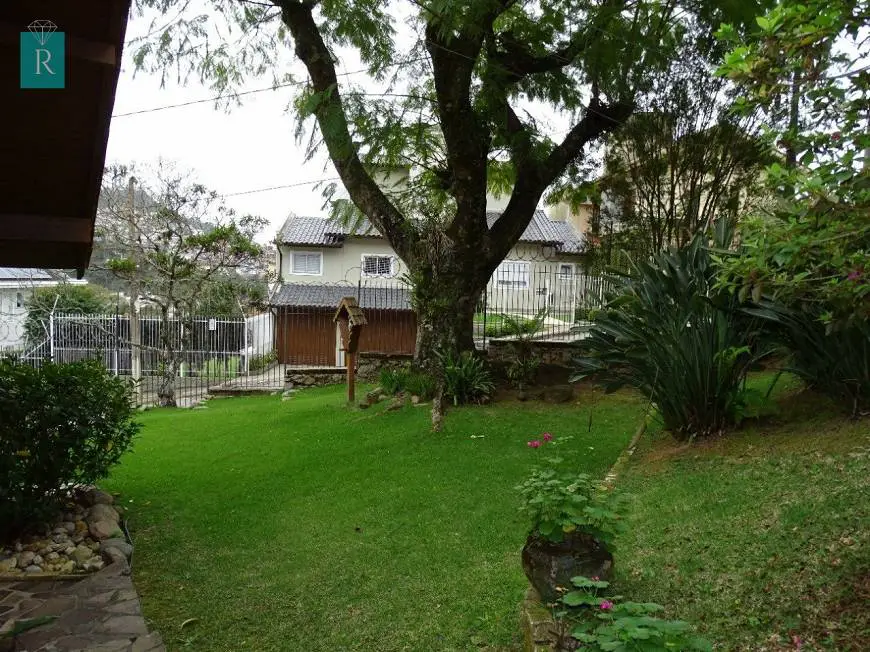Foto 2 de Casa com 3 Quartos à venda, 260m² em Carvoeira, Florianópolis