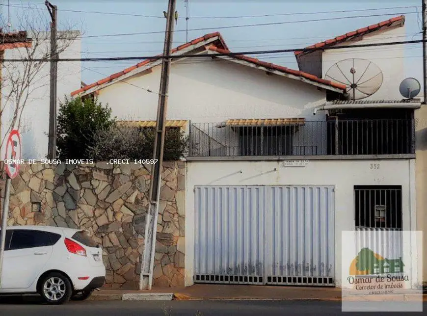 Foto 1 de Casa com 3 Quartos à venda, 306m² em Centro, Cesário Lange