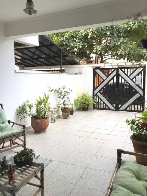 Foto 1 de Casa com 3 Quartos à venda, 132m² em Embaré, Santos